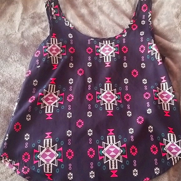 Top - Picture 1 of 2